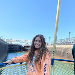 Meet your Posher, Mckenna